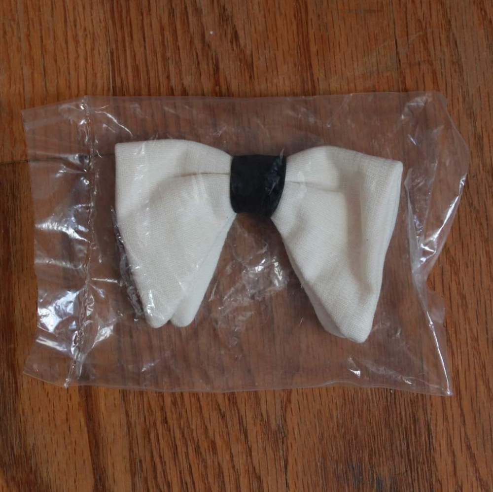 NWOT Vintage Handmade Unisex Clip-On Bow Tie